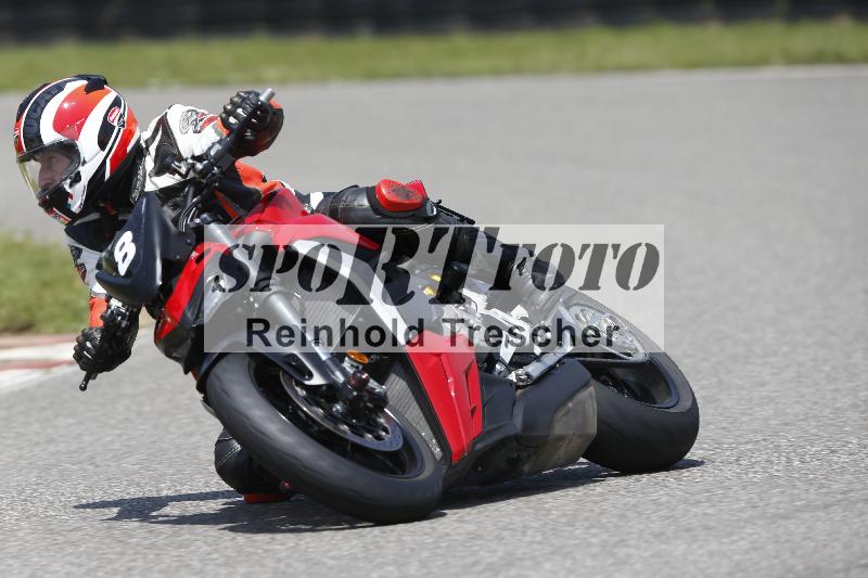 Archiv-2025/27 12.06.2025 Ducati Schweiz Trackday Warmup  ADR/gelb-jeaune/8